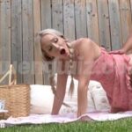 Gwen Gwiz Nude Summer Garden Picnic Fucking Porn VideoTape Leaked