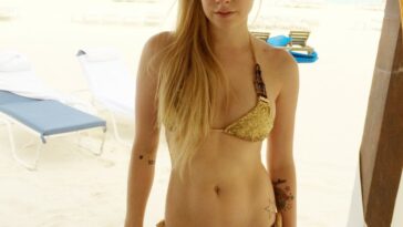 Avril Lavigne Sexy