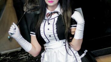 Giu Hellsing – Sexy Maid