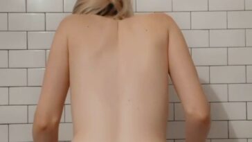 MsFiiire Shower Dildo Riding