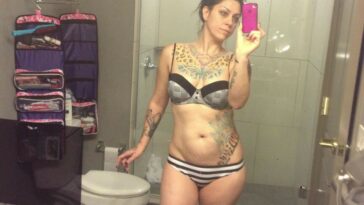 Danielle Colby NEW NUDES