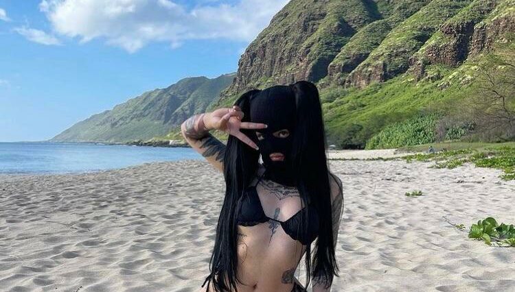 Bella Poarch Bikini Beach Mask Photoshoot Set Leaked